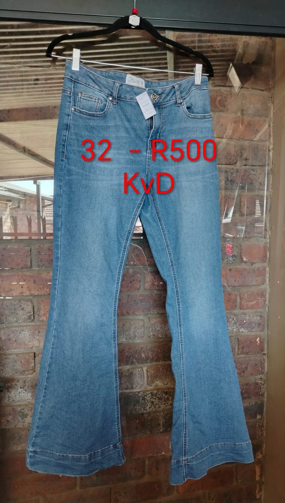 32 Trumpet Staute Jean (KvD)
